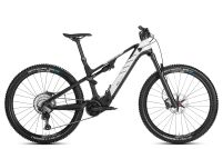 R.C750 Pro 2022 - (Showroom Bike - 890Km) 