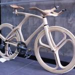 Vélos électriques en bois
