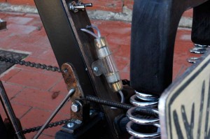 vélos en bois - Chopper électrique artisanal: détail