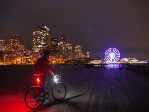 Vélo avec lumières Orfos de nuit